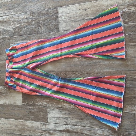 RANCH DRESS'N Fallon Taylor "Orange Serape" super flare cowgirl jeans sz 2 EUC - Picture 5 of 16